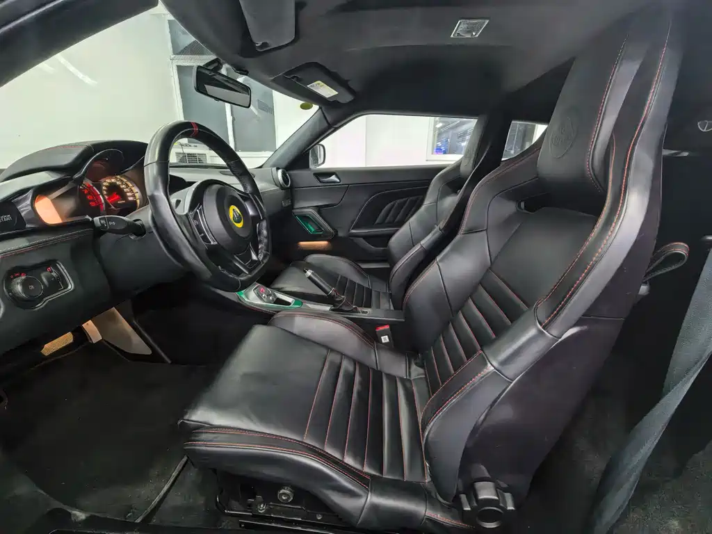 LOTUS SPORTS CAR EVORA