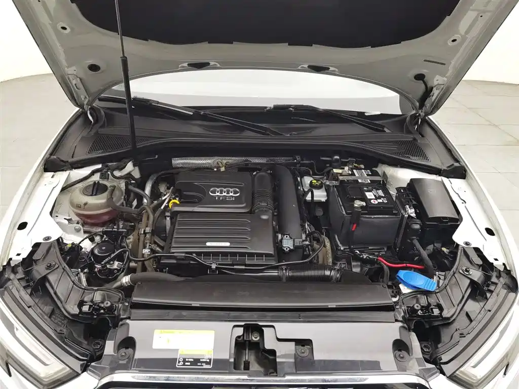Audi A3 2019 Limousine 35 TFSI Fashion VI
