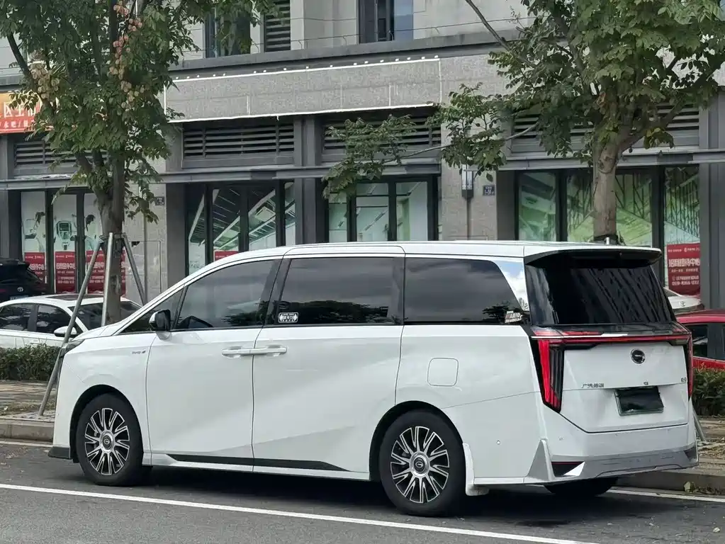GAC Motor Trumpchi E9 — миниатюра 4