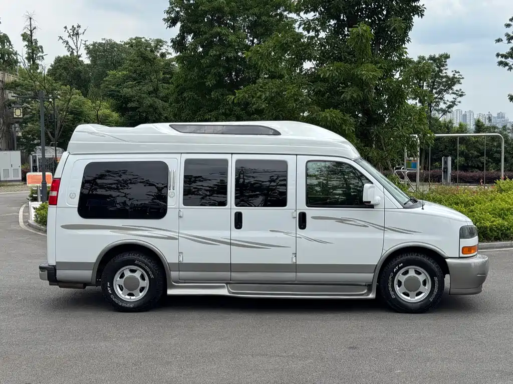 GMC Savana 2005 5.3L AT