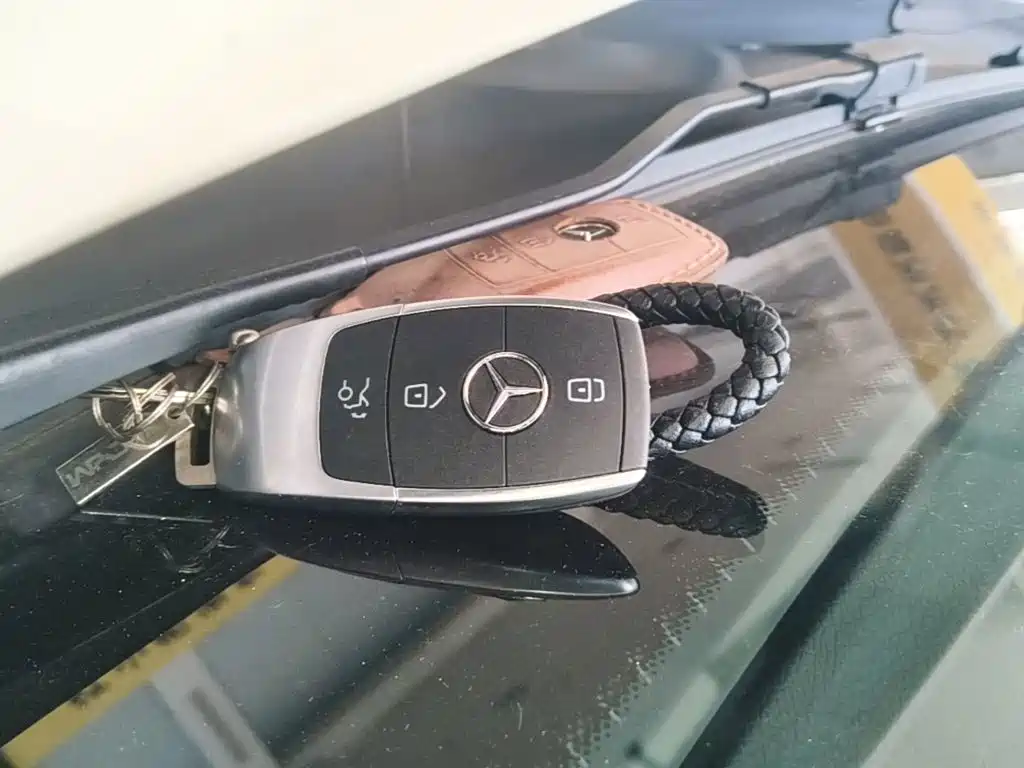 Mercedes-Benz C-Class — миниатюра 9