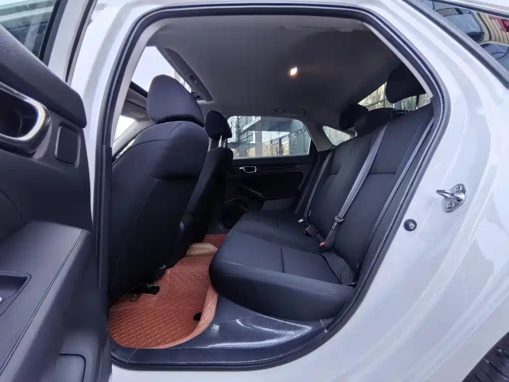Honda Civic — миниатюра 8
