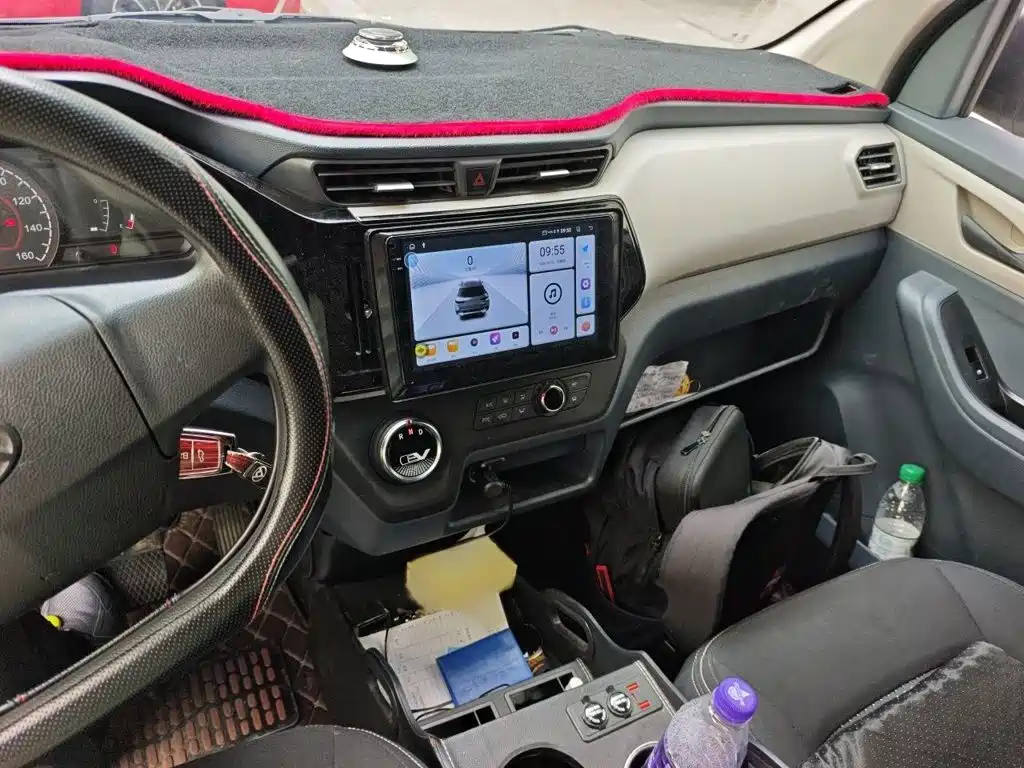 MAXUS EV30 — миниатюра 6