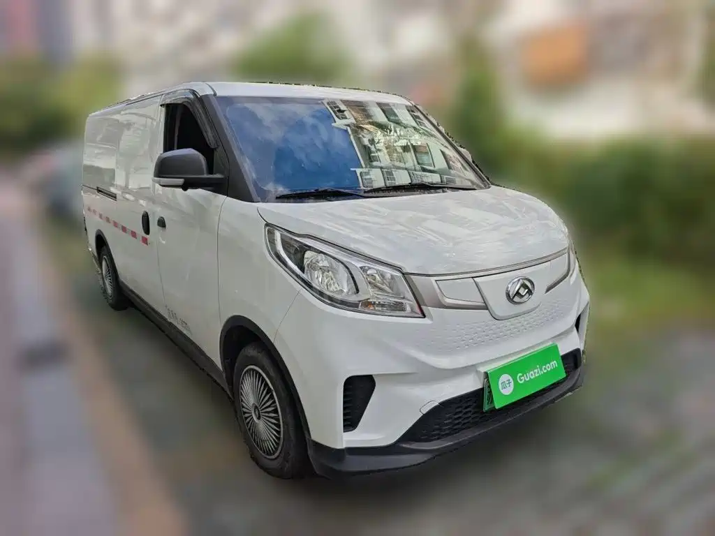 MAXUS EV30 — миниатюра 25