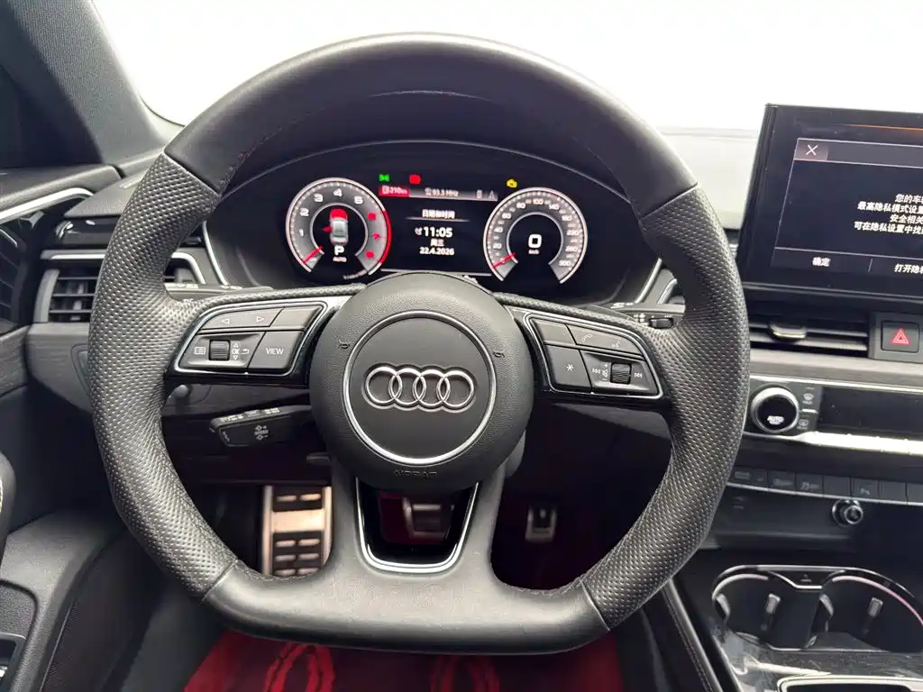 Audi A4L 2024 40 TFSI Luxury