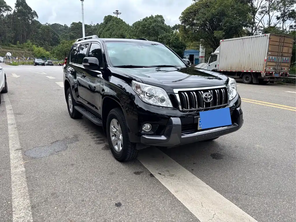 Toyota Prado (Import) 2.7L Auto Luxury Edition, фото 3
