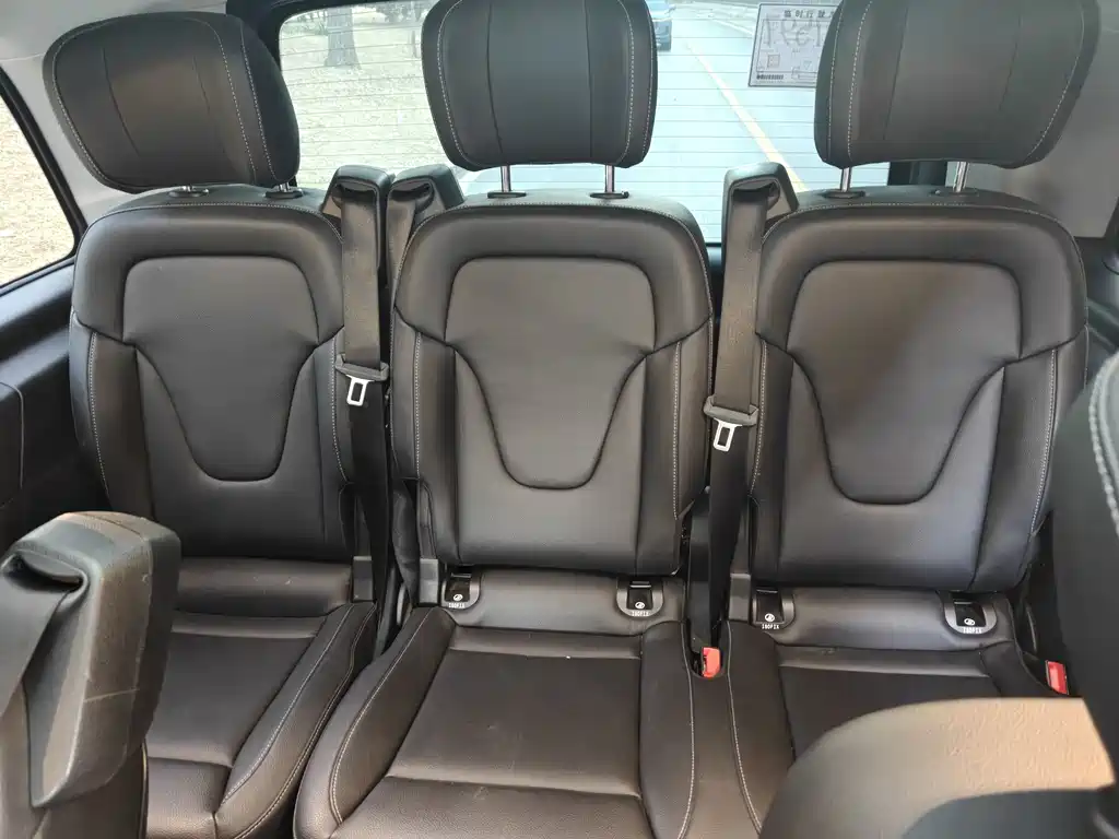 MERCEDES-BENZ V CLASS