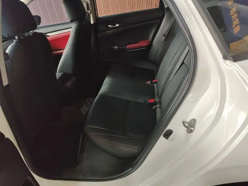 Honda Civic — миниатюра 17