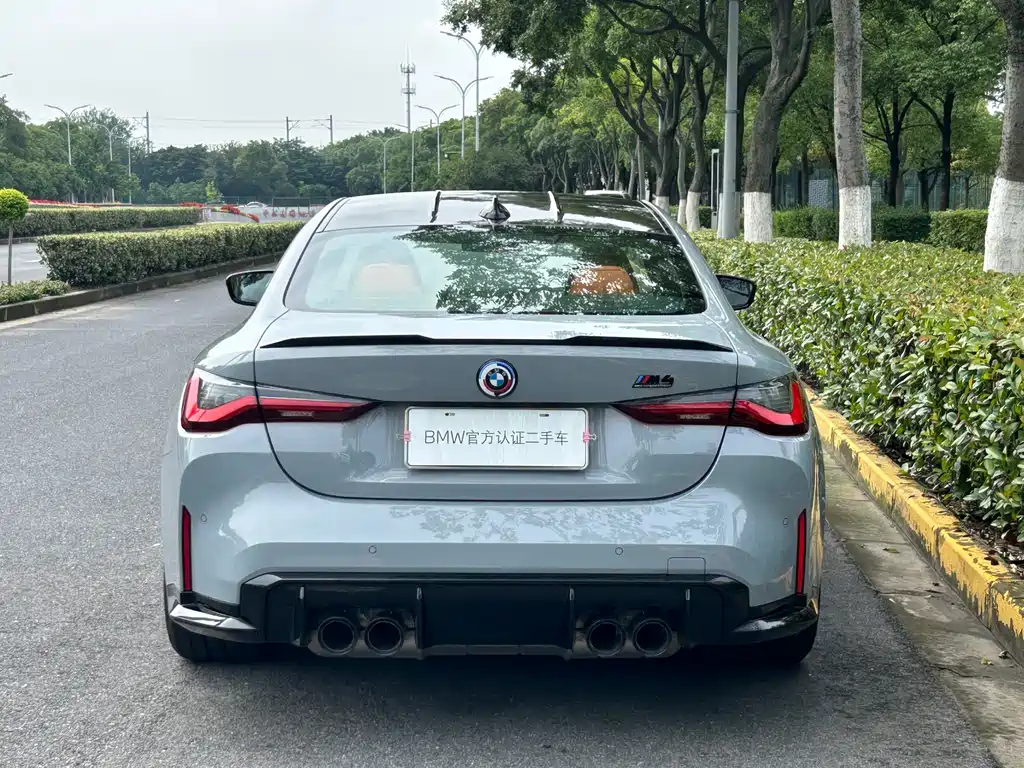 BMW M4 2022 M4
