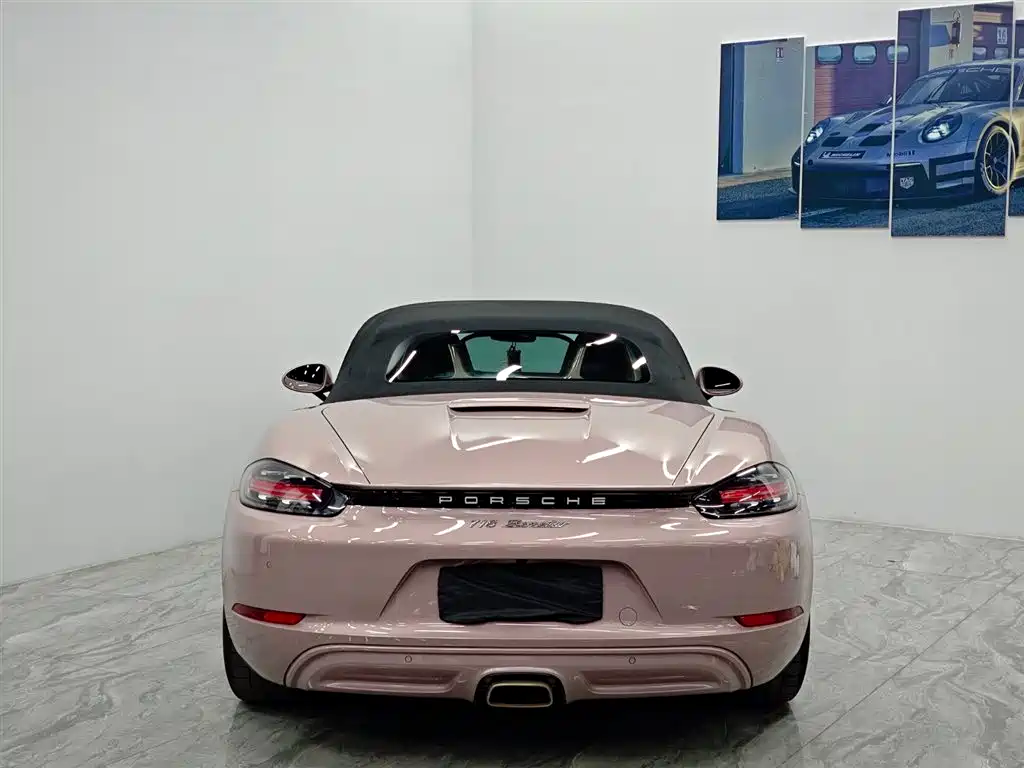PORSCHE 718