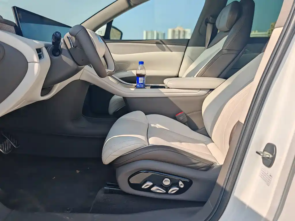 ZHIJI AUTOMOBILE ZHIJI LS7