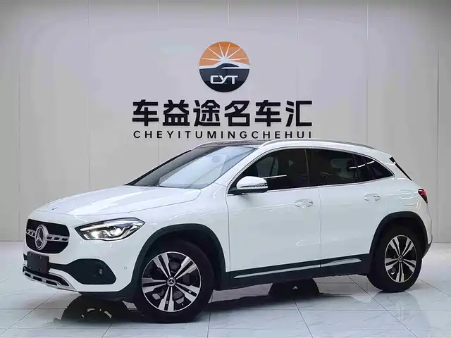 MERCEDES-BENZ GLA
