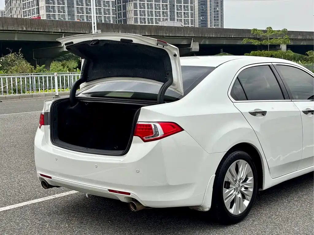 Honda Spirior 2013 2.4L Luxury