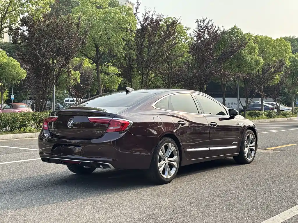 Buick LaCrosse 2018 28T Avenir