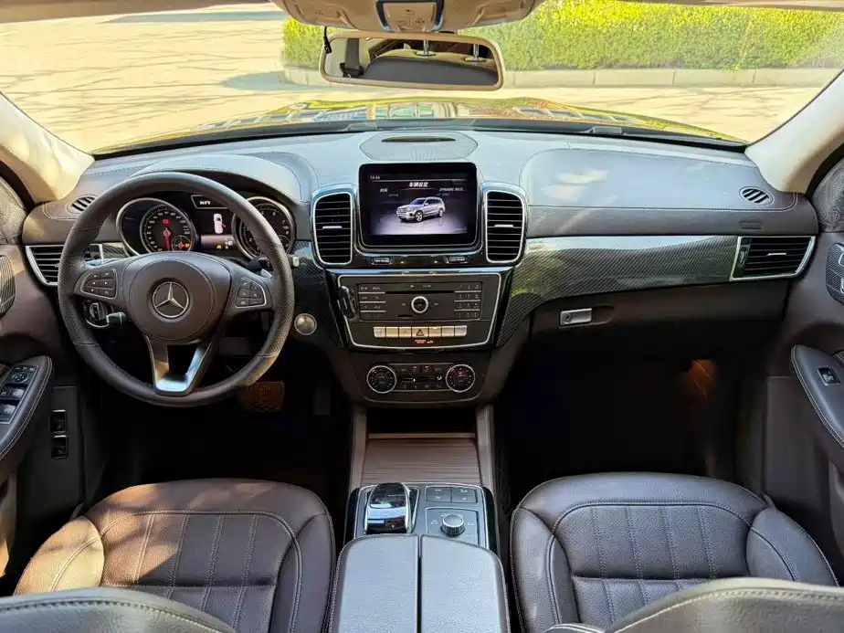 Mercedes-Benz GLS — миниатюра 5