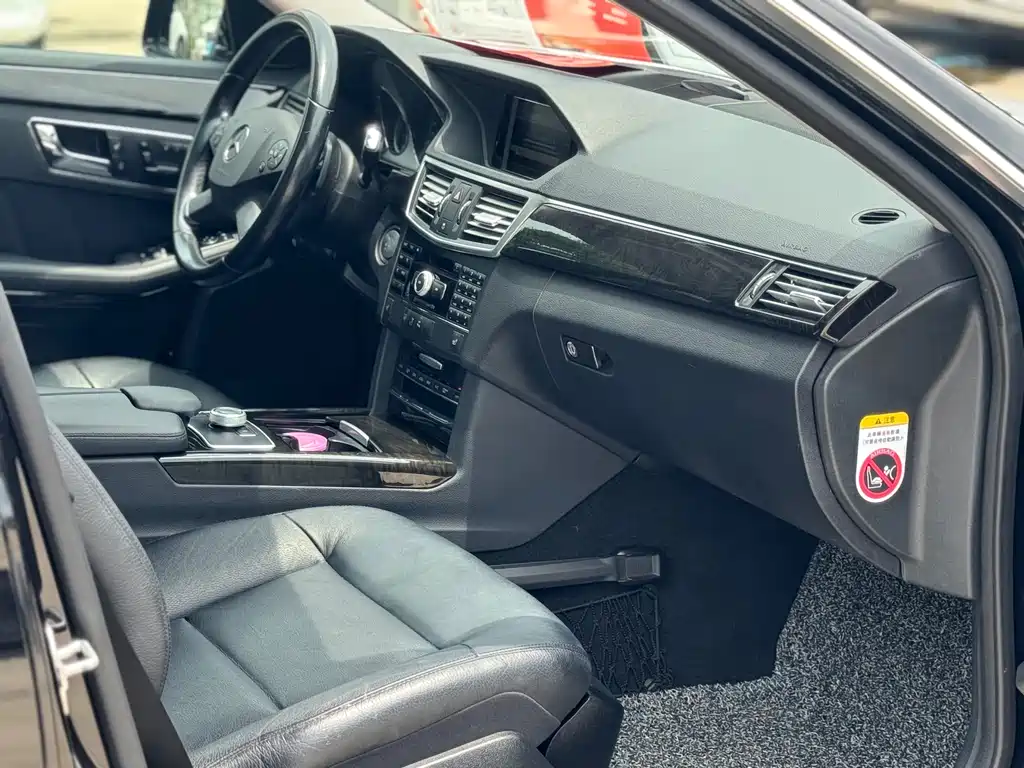 Mercedes-Benz E-Class E 2010 E 300 Luxury
