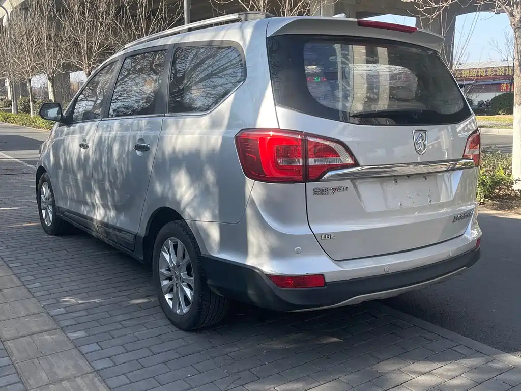 BAOJUN 730