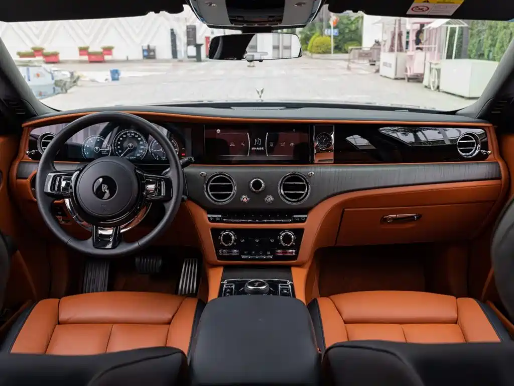Rolls-Royce Ghost 6.7T Long Wheelbase Edition, фото 12