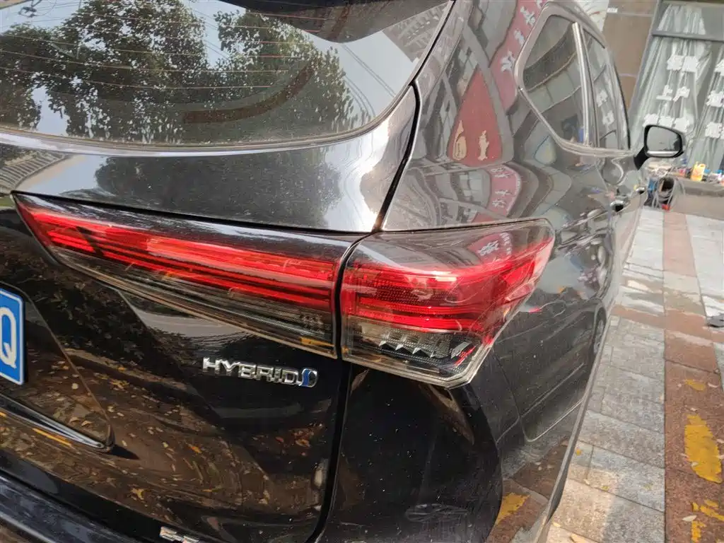 Toyota Highlander 2022 2.5L Luxury 7 мест