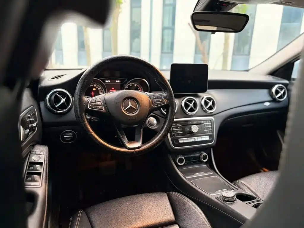 Mercedes-Benz GLA — миниатюра 4