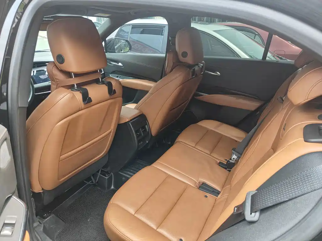 Cadillac XT4 2022 28T Luxury