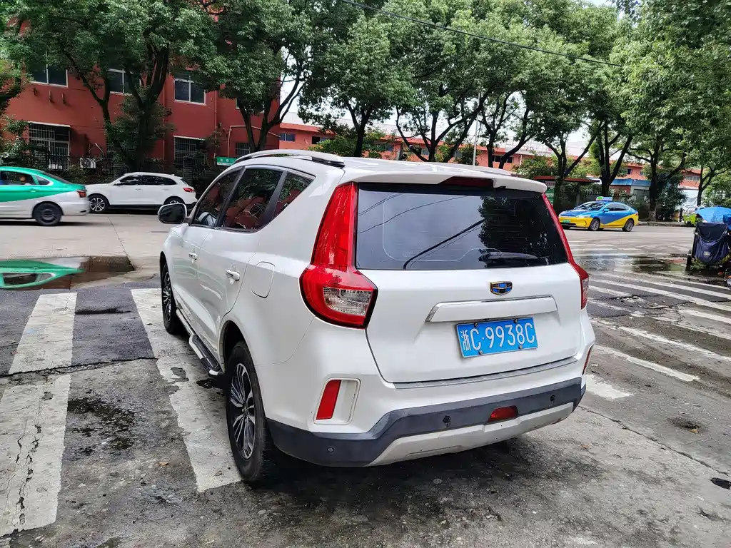 Geely Vision X6 — миниатюра 9