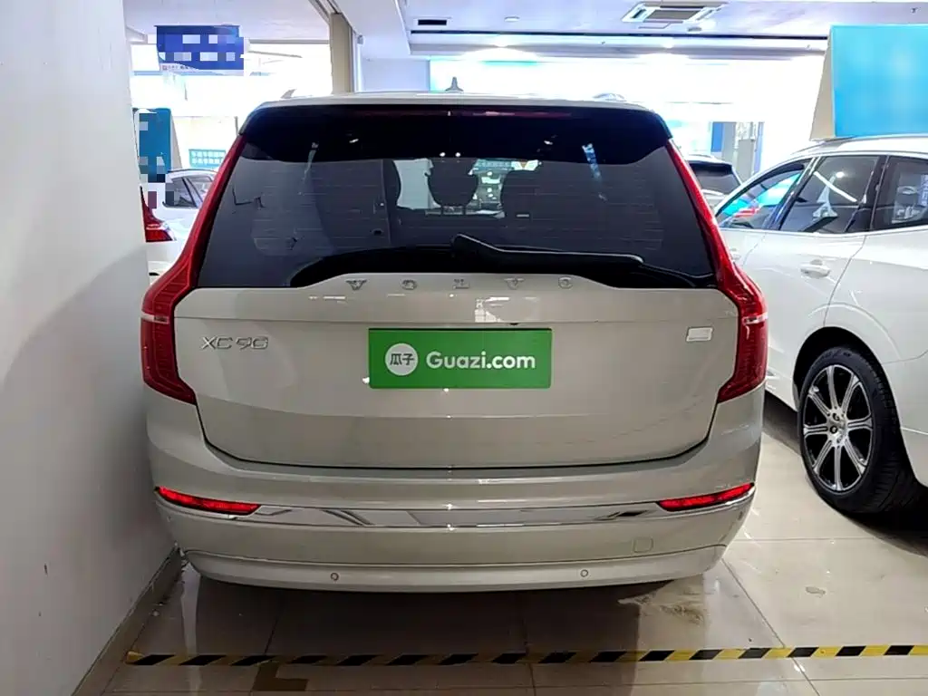 Volvo XC90 PHEV — миниатюра 6