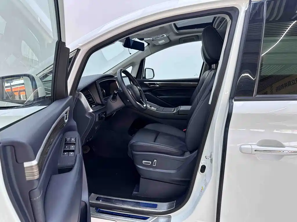 GAC Motor Trumpchi M8 — миниатюра 8