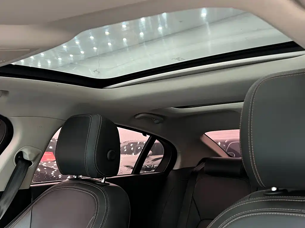Jaguar XEL 2.0T 200PS Premium Edition, фото 10
