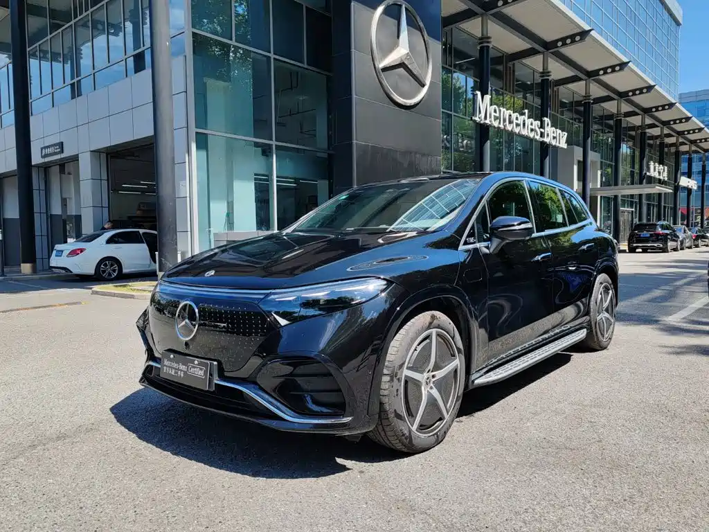 Mercedes-Benz EQS SUV