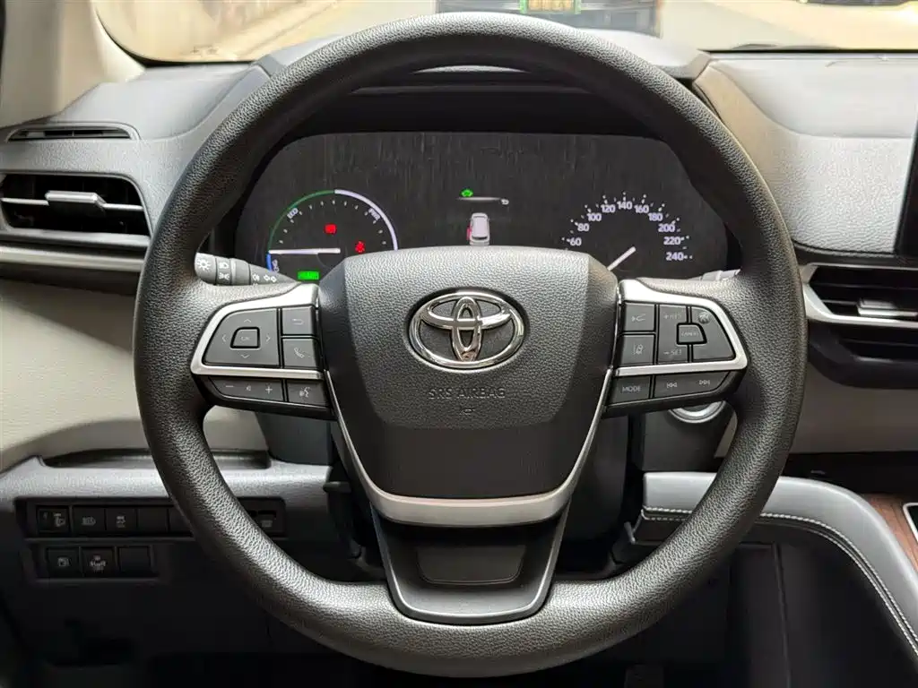 Toyota Sienna — фотографии объявления, Фото 12