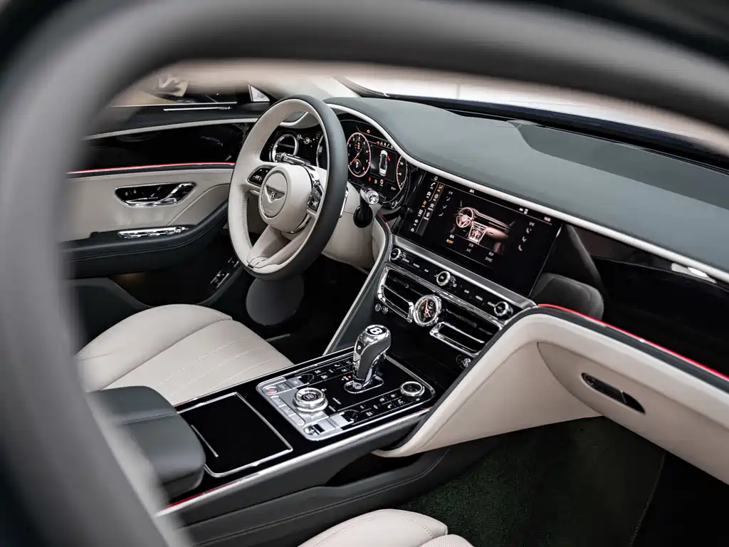 Bentley Flying Spur — миниатюра 11