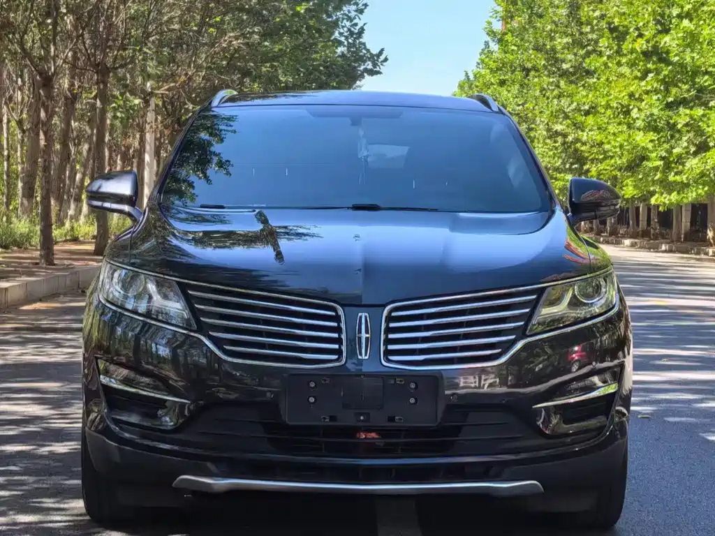 Lincoln MKC — миниатюра 2