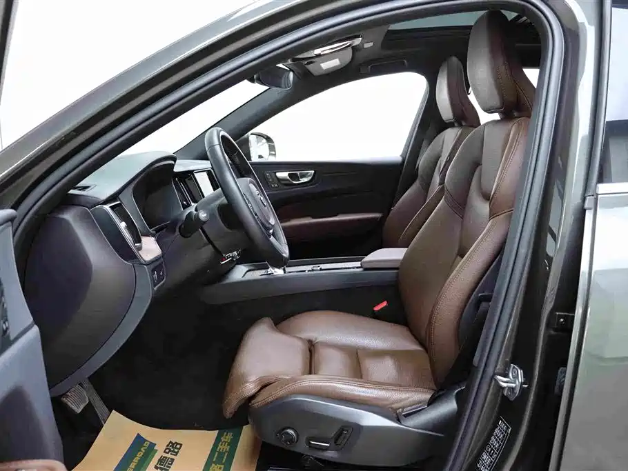 Volvo XC60 — миниатюра 9