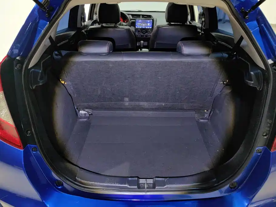 Honda Fit — миниатюра 4
