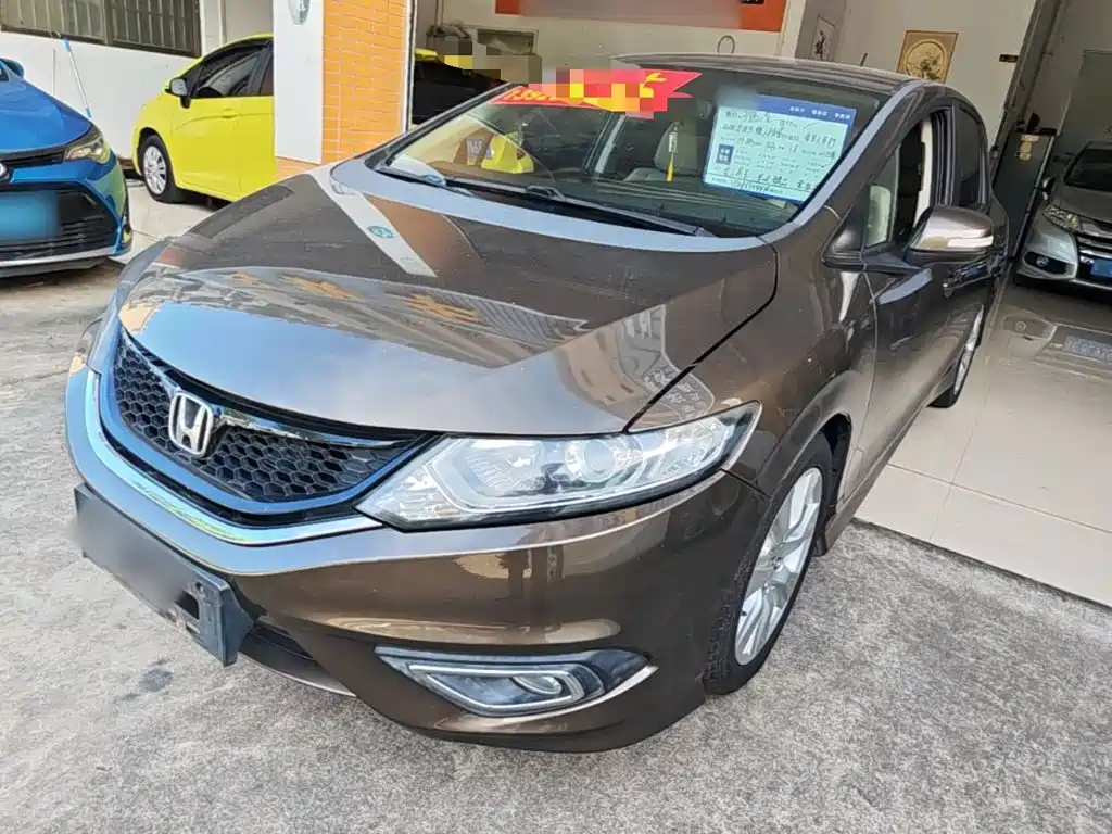 Honda Jade 2013 1.8L AT Comfort 5 мест