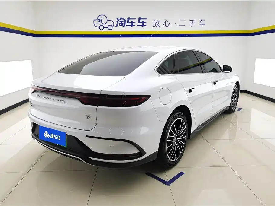BYD Han 2023 DM-i Champion 121KM Premium