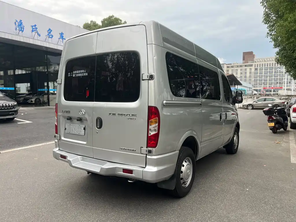 Maxus V80 2018 2.5T 6 MT Elite 5-6 мест