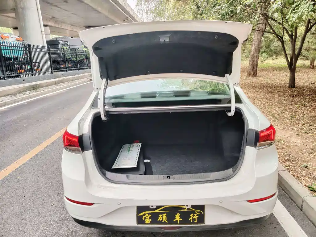 Buick Excelle — миниатюра 15