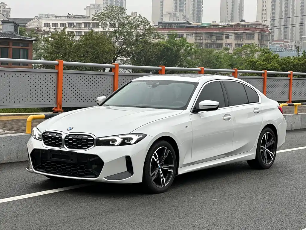 BMW 3 Series 2023