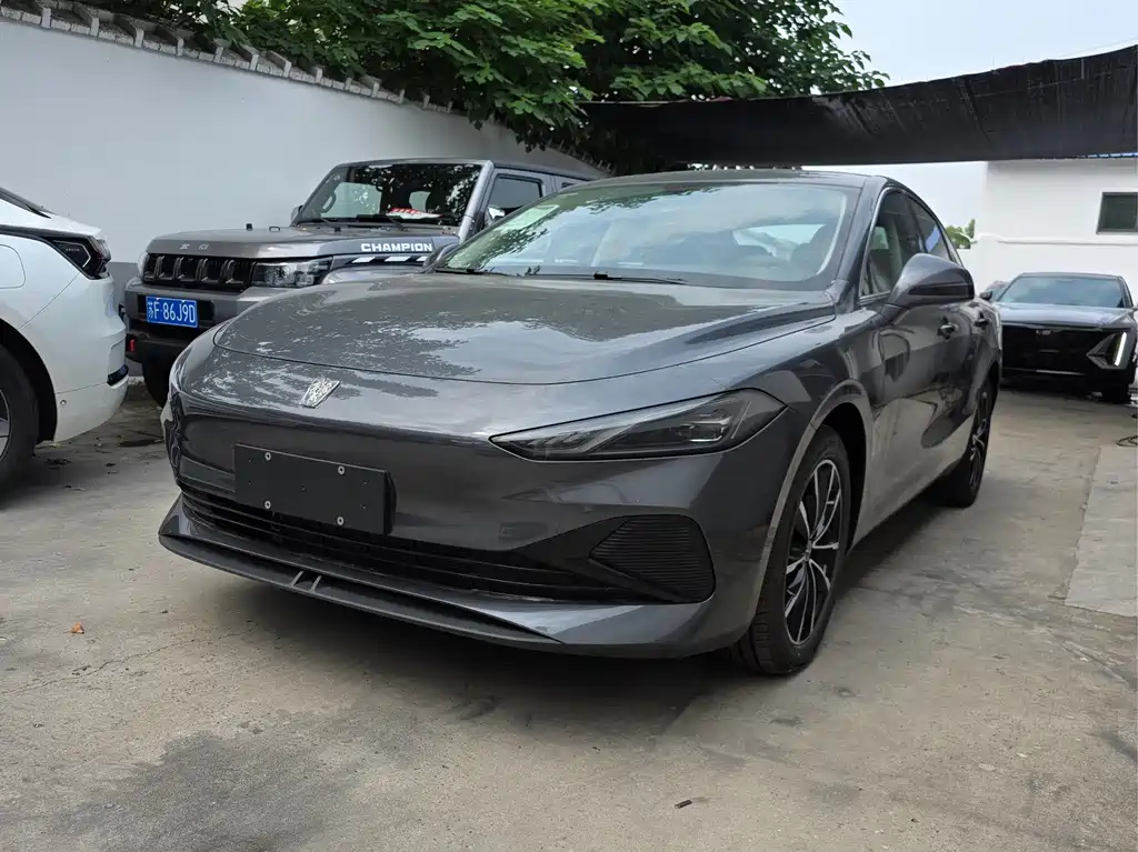 Roewe D7