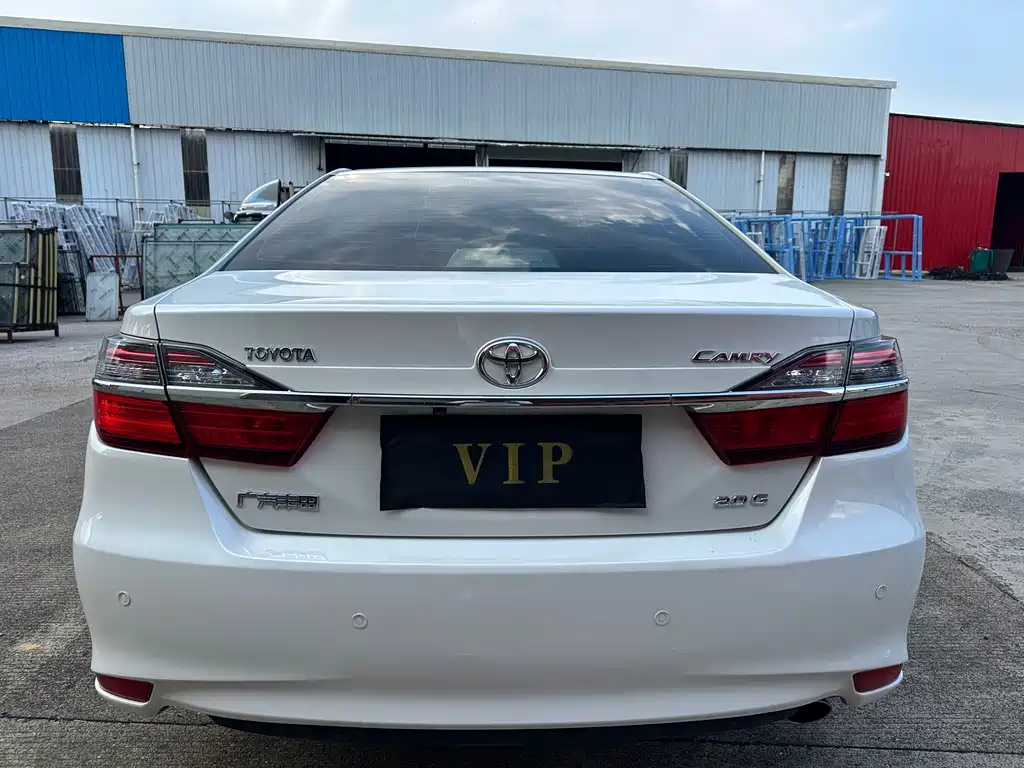 Toyota Camry — миниатюра 6