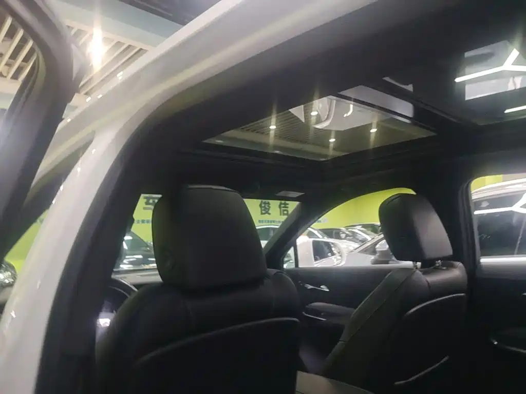 Cadillac XT4 — миниатюра 18