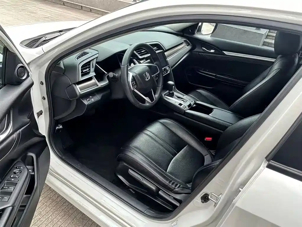 Honda Civic 2019 220TURBO CVT V