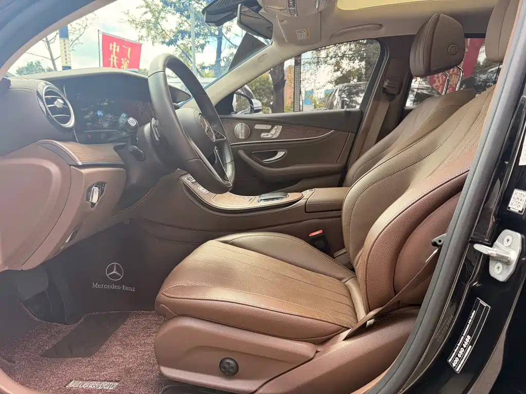 Mercedes-Benz E-Class — миниатюра 14