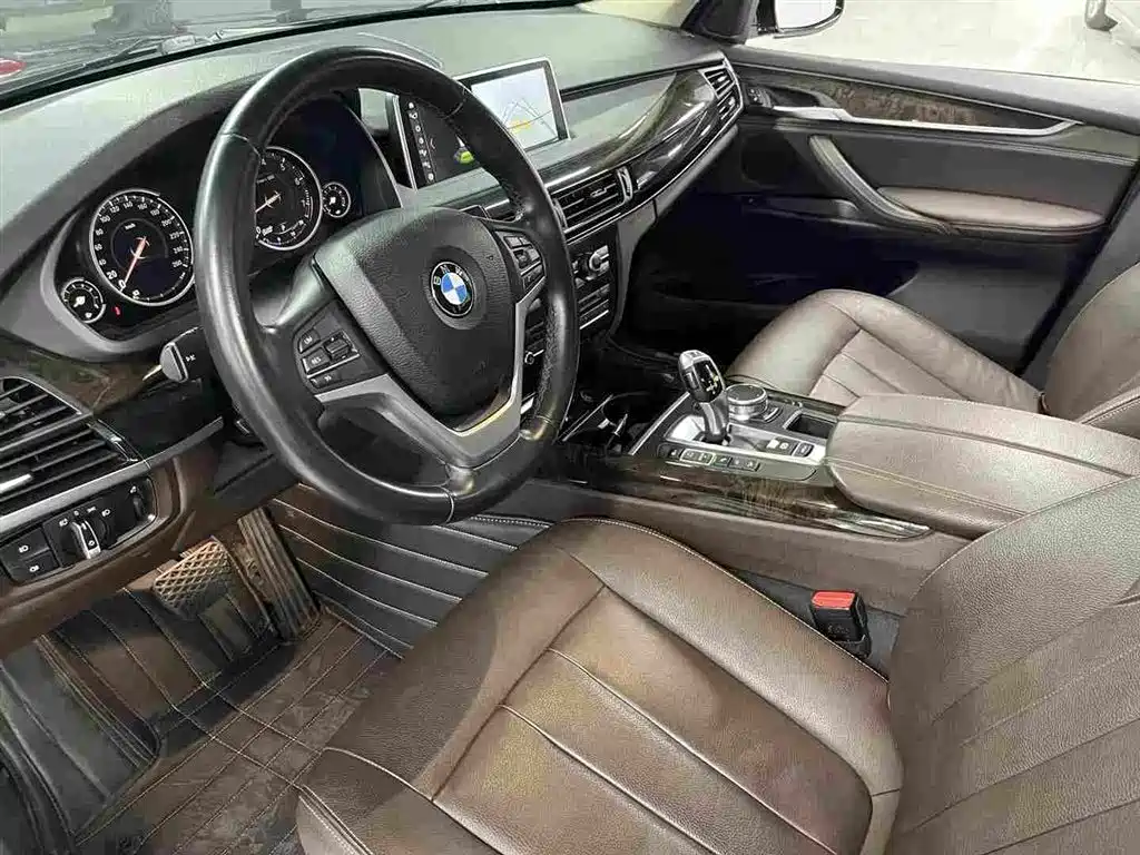 BMW X5 (Import) — миниатюра 11