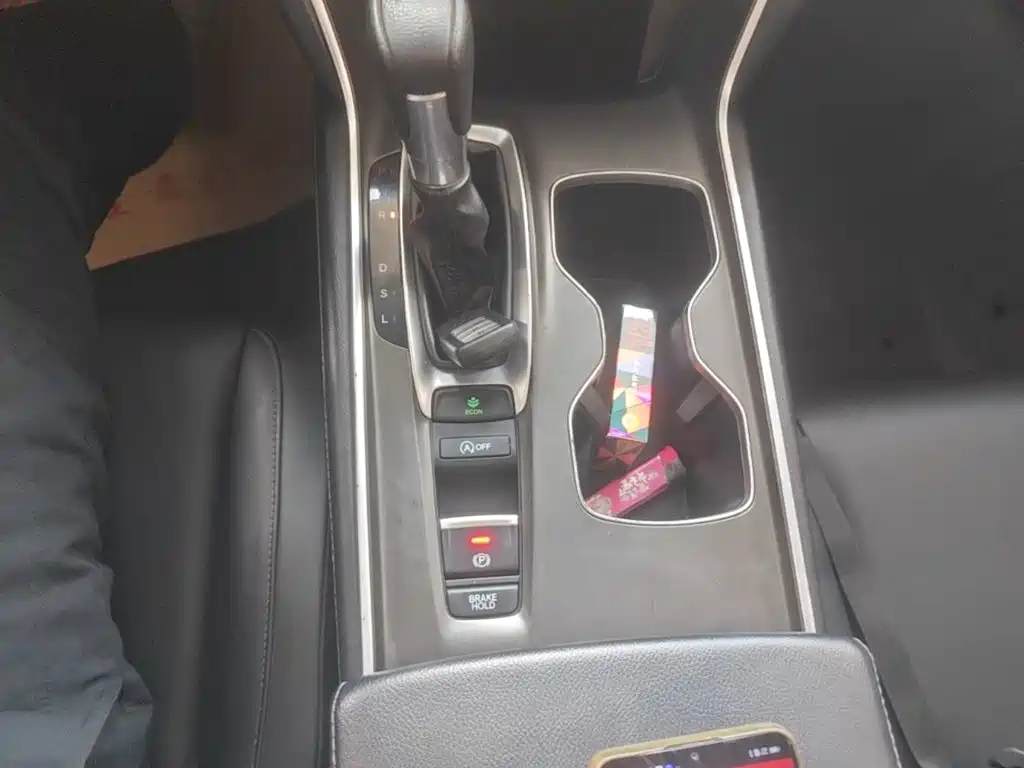 Honda Accord — миниатюра 14