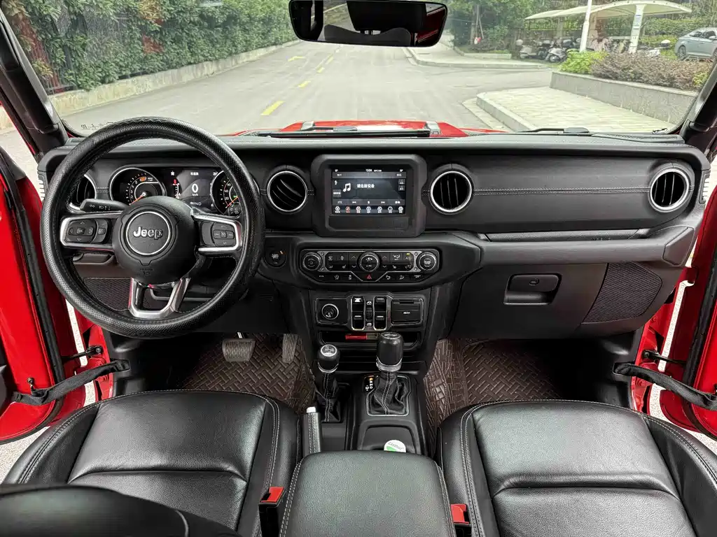 Jeep Wrangler — миниатюра 4