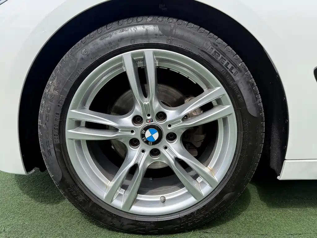 BMW 3 Series GT 3 GT 2020 320i M Sport