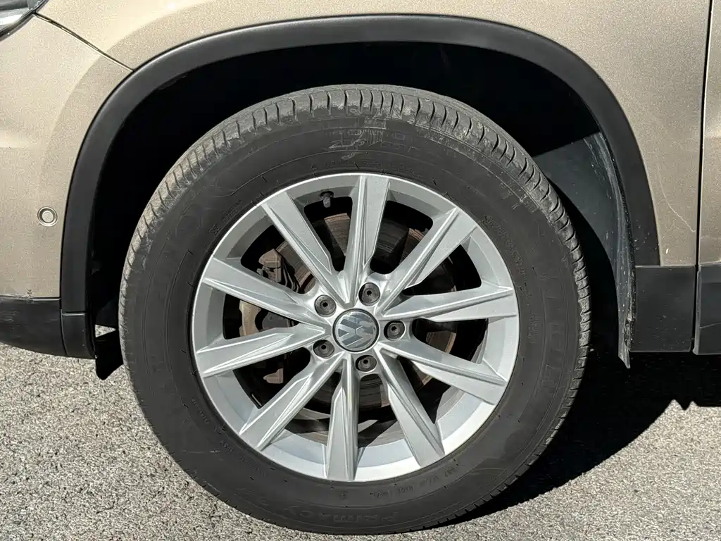 Volkswagen Tiguan — миниатюра 5